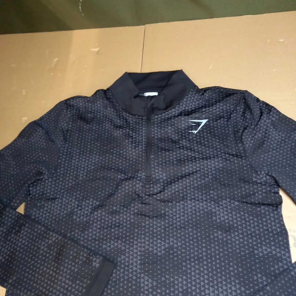 GYMSHARK 1/4 ZIPPED JACKET SIZE S