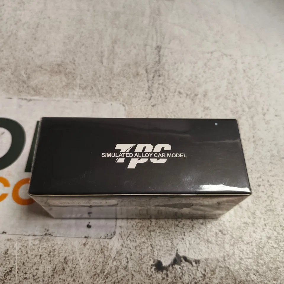 TPC NISSAN SKYLINE GT-R R32 GREEN CARBON FIBER MODEL CAR