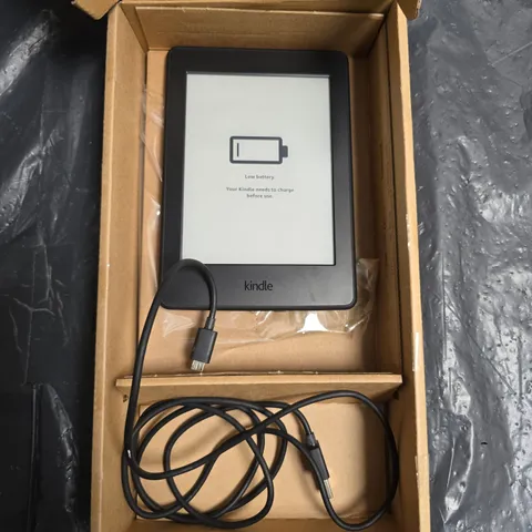 KINDLE PAPERWHITE 6" E-READER (7TH GEN) – BOXED