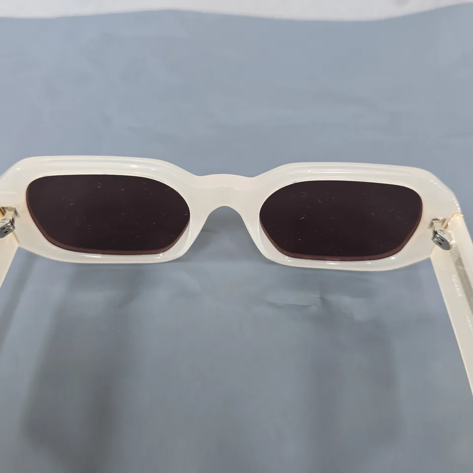 QUAY WHITE RECTANGULAR SUNGLASSES WITH BROWN LENSES