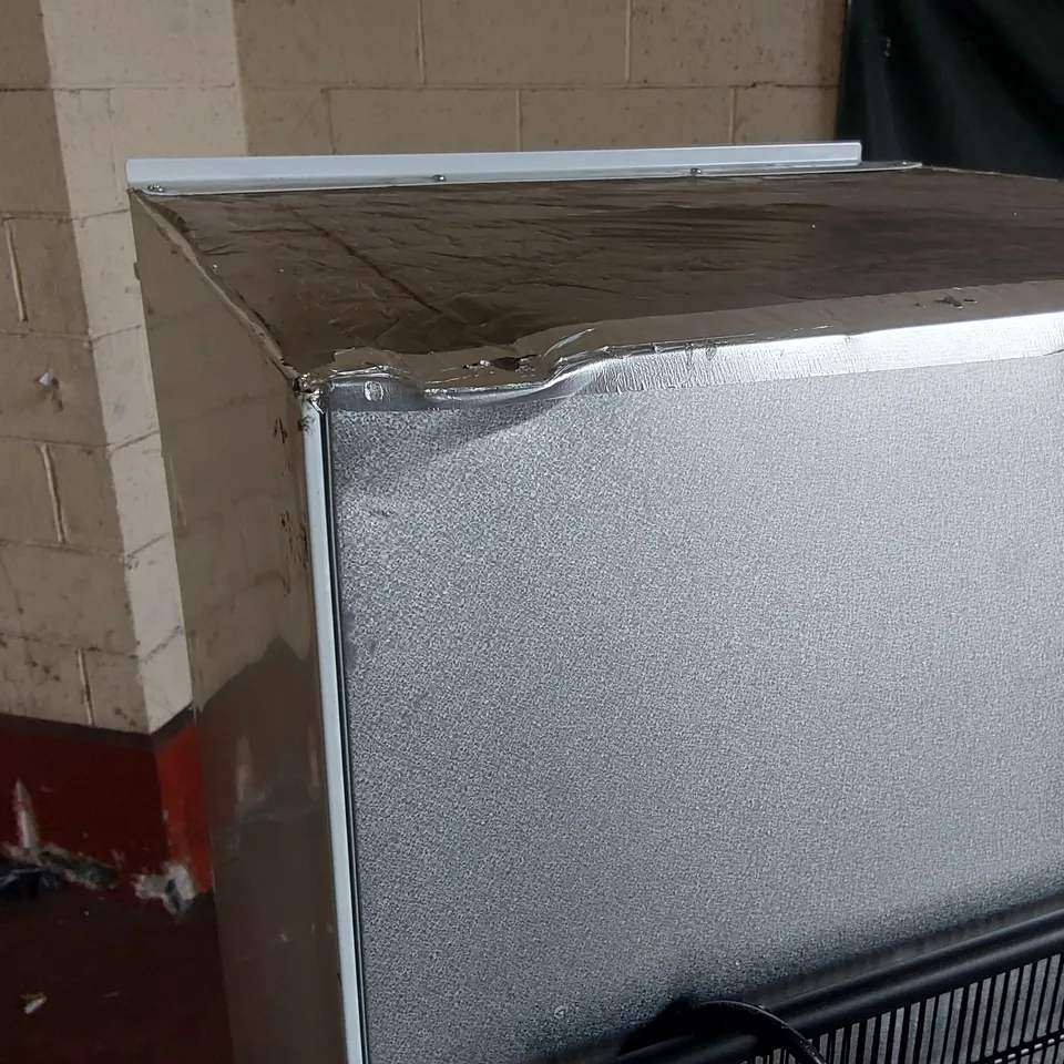 CDA FW822 INTEGRATED FULL HEIGHT LARDER FRIDGE