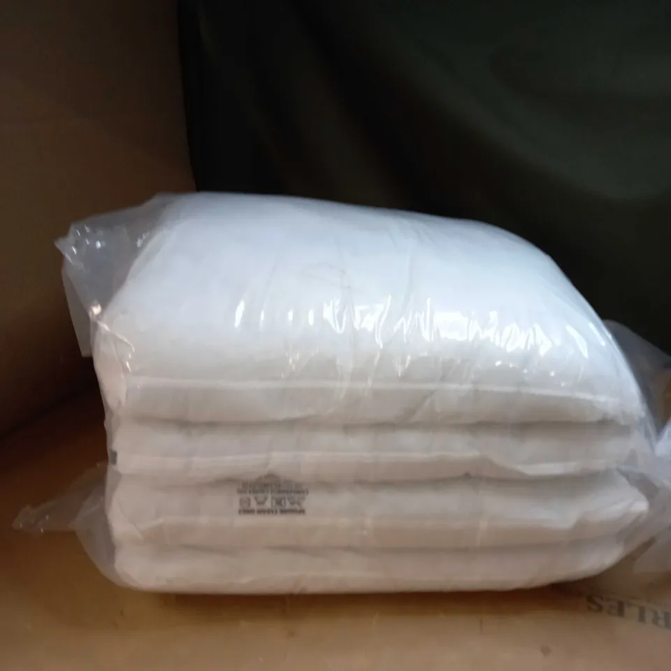 SET OF 4 COUCH CUSHIONS 