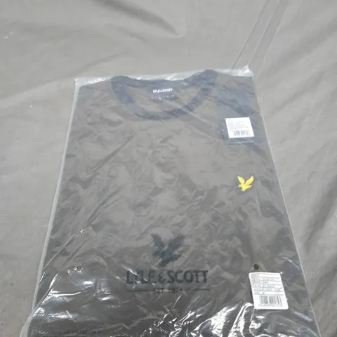 BAGGED LYLE AND SCOTT RINGER TEE SIZE M 