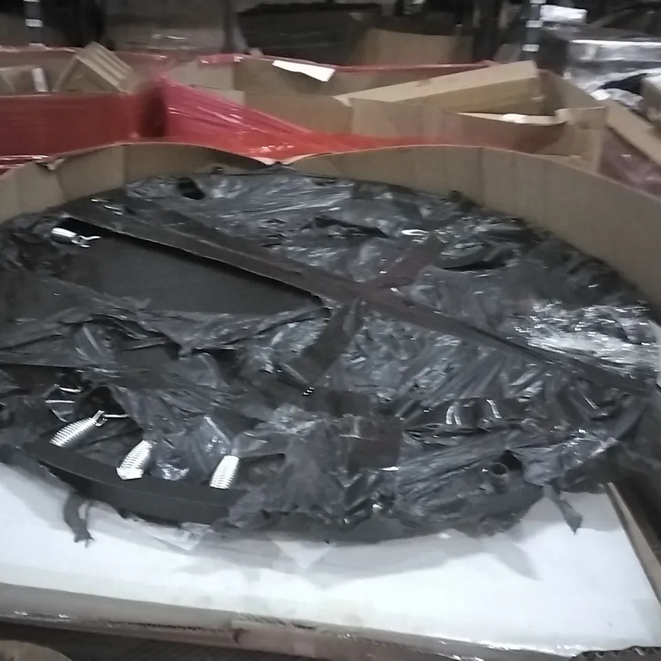 PALLET OF ASSORTED PRODUCTS AND HOUSEHOLD GOODS TO INCLUDE;19 INCH TV,LARGE AREA RUG,LARGE BACKPACK