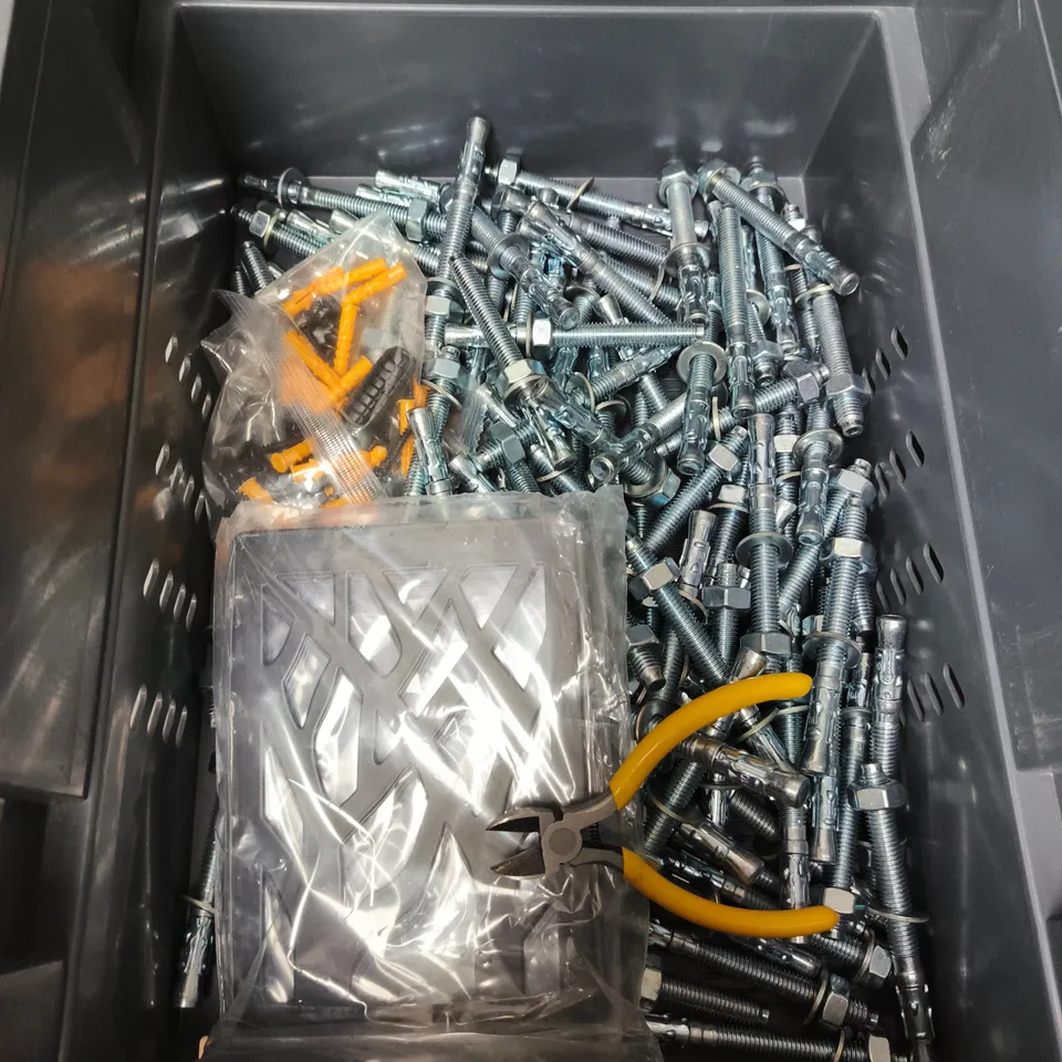 TOTE OF APPROXIMATELY 25 ASSORTED TOOLS TO INCLUDE DRILL BITS, PLIERS AND BOLTS