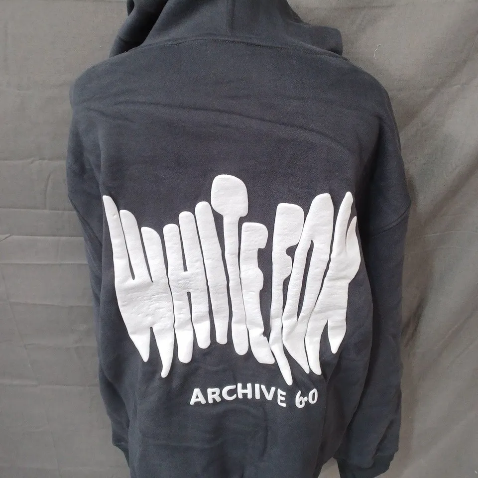 WHITE FOX CASUAL HOODIE SIZE XL