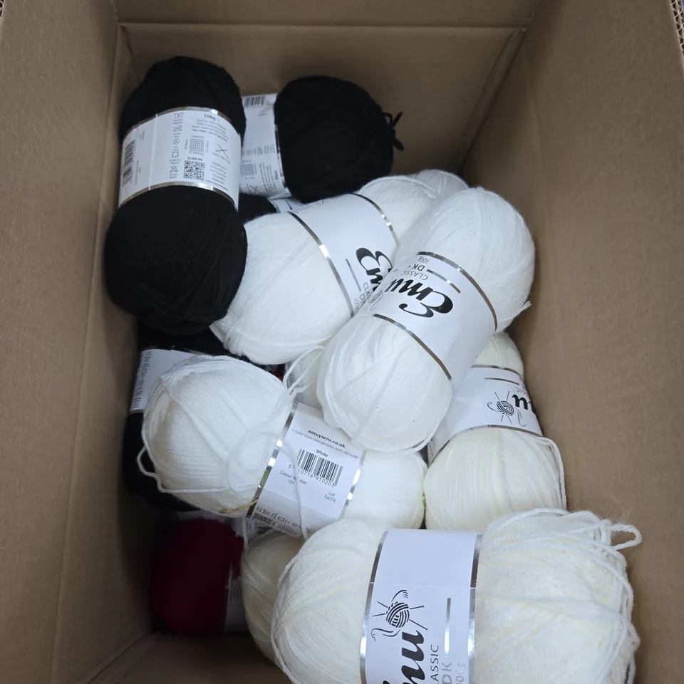 BOX OF APPROXIMATELY 20 BALL OF EMU CLASSIC KNITTING YARN VARIOUS COLOURS