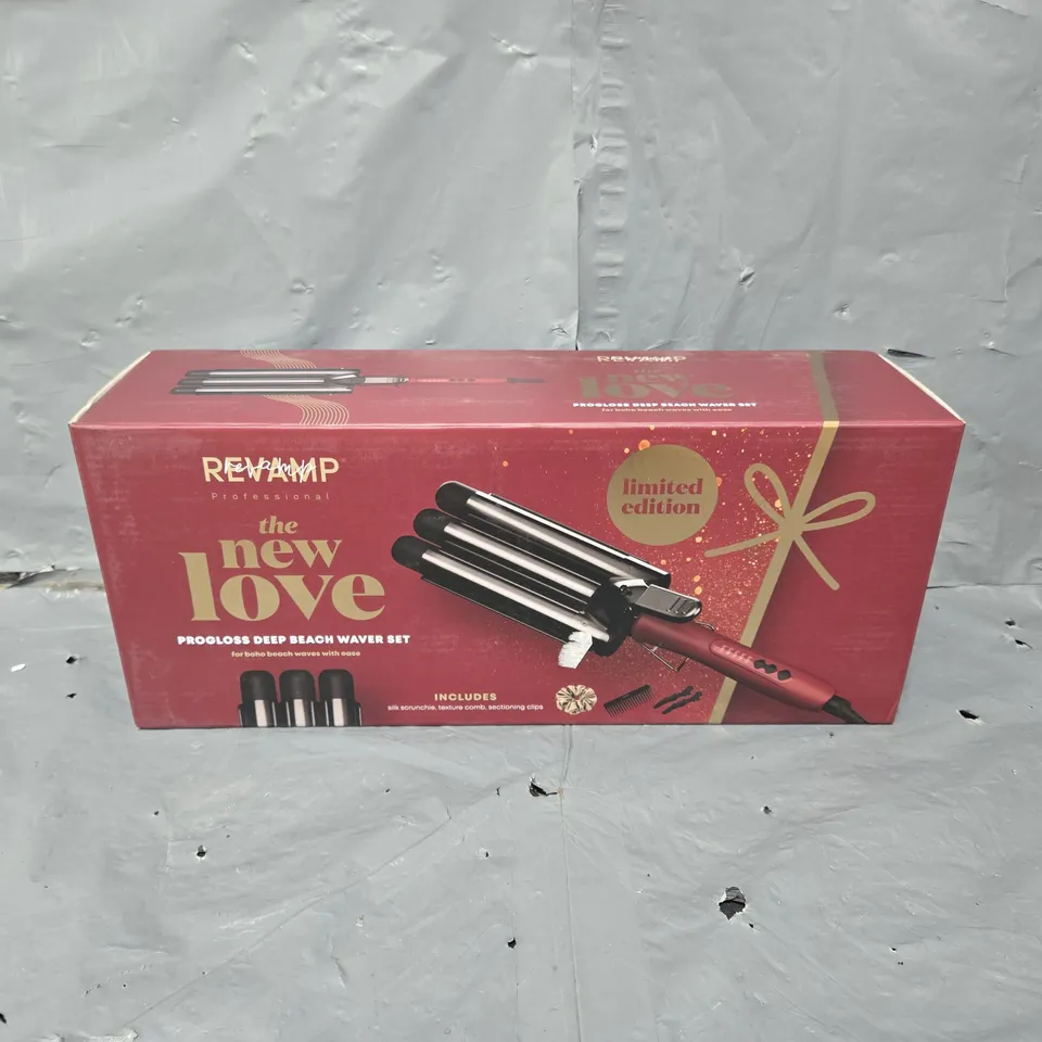 BOXED REVAMP PROFESSIONAL THE NEW LOVE PROGLOSS DEEP BEACH WAVER SET 