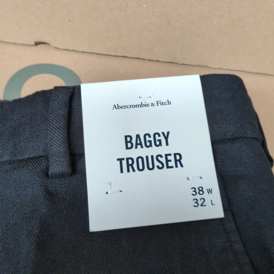 ABERCROMBIE & FITCH BAGGY TROUSERS – MEN'S, UK 38W X 32L, MADE IN INDIA