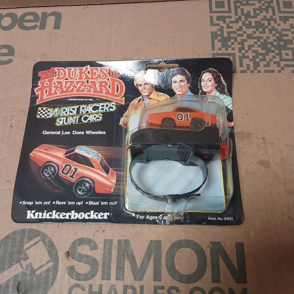 DUKES OF HAZZARD WRIST RACERS STUNT CARS – KNICKERBOCKER