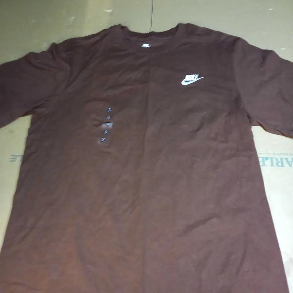 NIKE LOGO CASUAL T-SHIRT SIZE S
