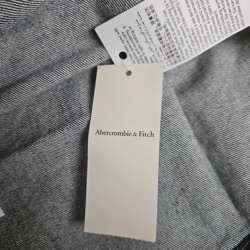 ABERCROMBIE & FITCH DENIM SLEEVELESS TOP – WOMEN'S, SMALL