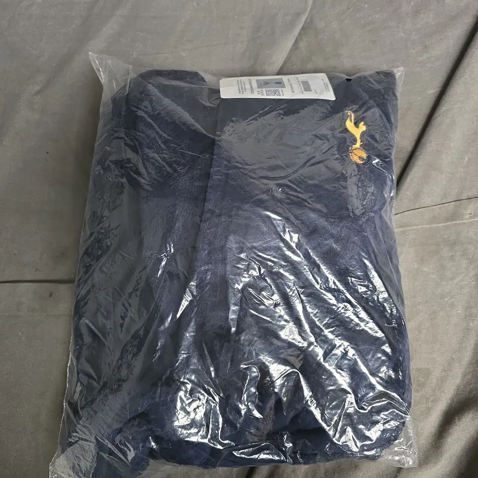 BAGGED TOTTENHAM HOTSPUR NAVY 7/8 SPURS FLEECE DRESSING GOWN