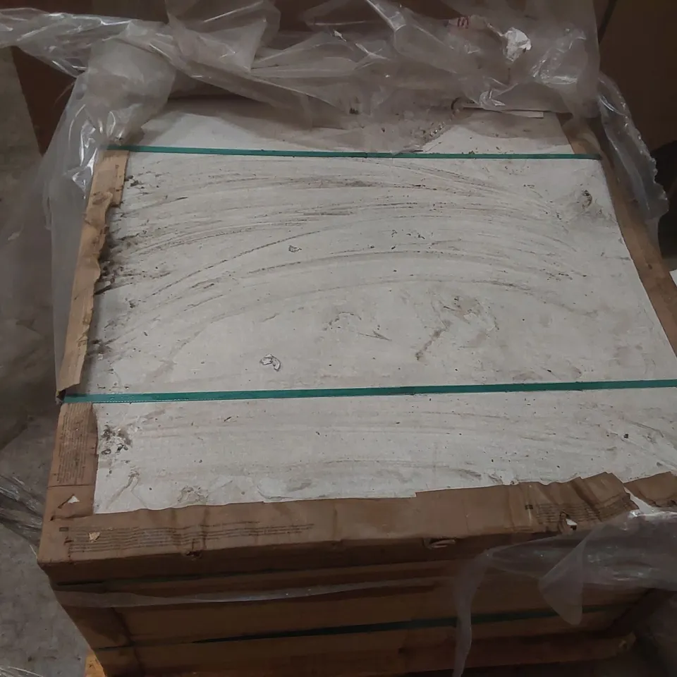 PALLET CONTAINING APPROXIMATELY 22x STARK WHITE 900x900x20MM tiles