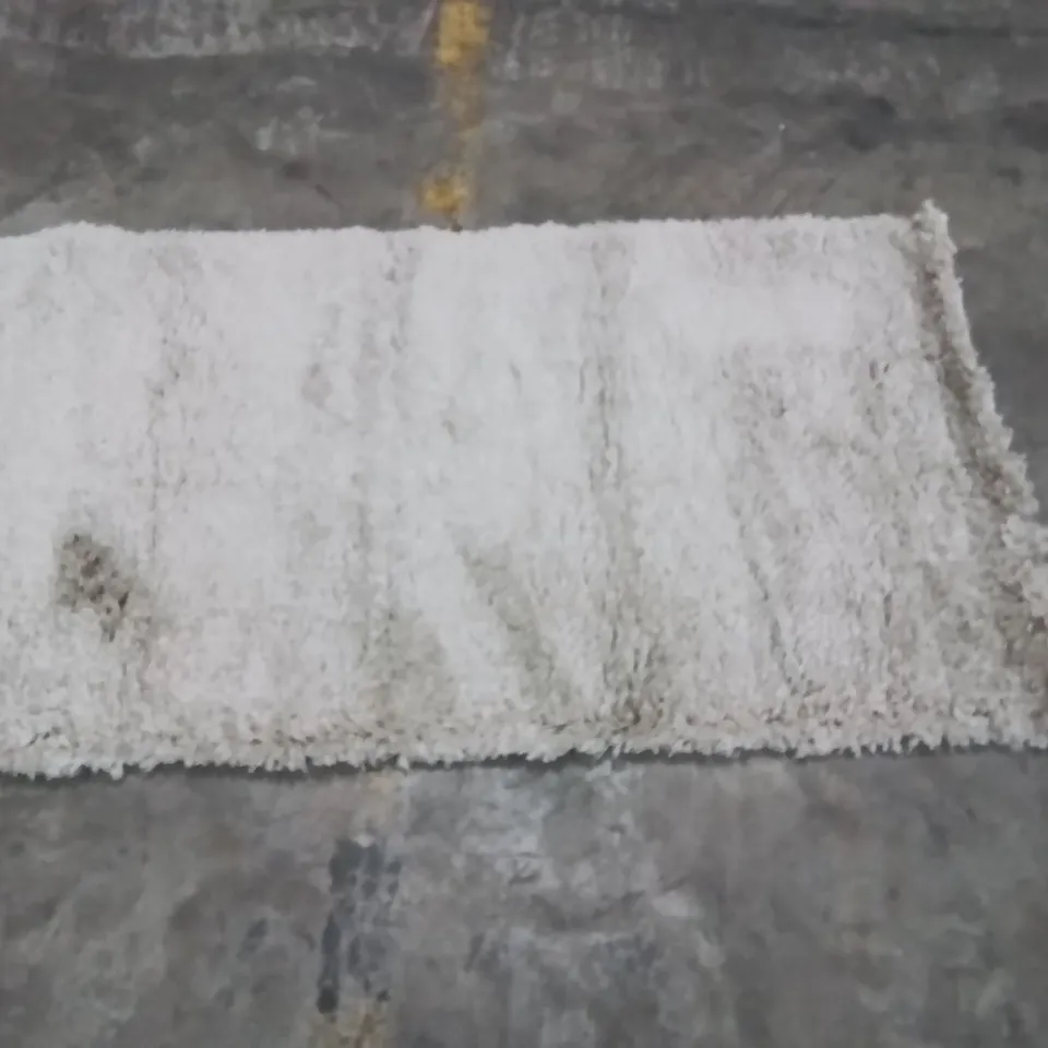 QUALITY DESIGNER AREA RUG - APPROXIMATELY 150X82CM