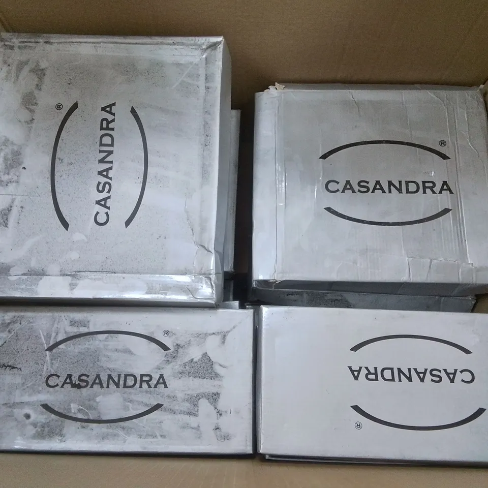 LOT OF 12 ASSORTED PAIRS OF SHOES TO INCLUDE CASANDRA AND OCCASIONS - VARIOUS SIZES