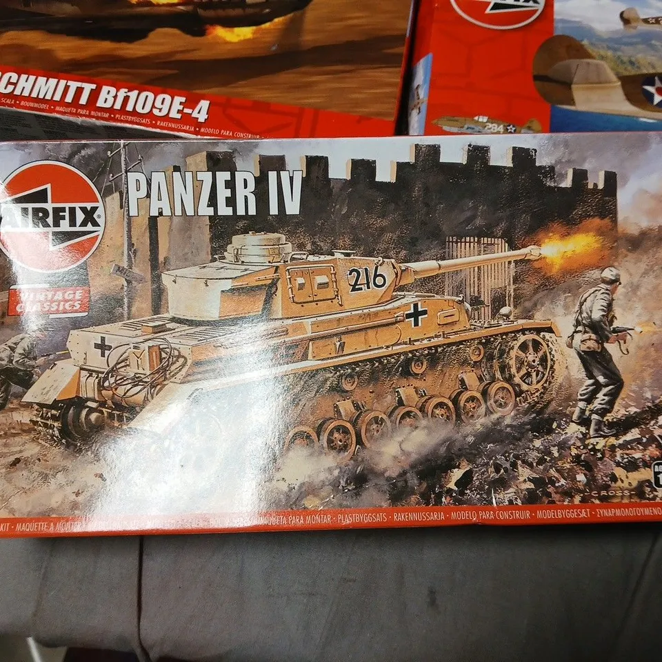 LOT OF 5 ASSORTED MILITARY THEMED AIRFIX KITS