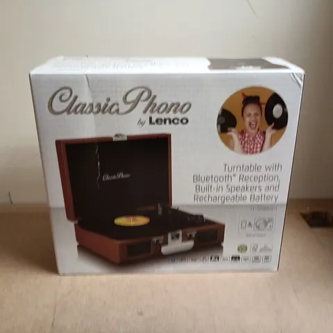 LENCO CLASSICPHONO TURNTABLE – BOXED