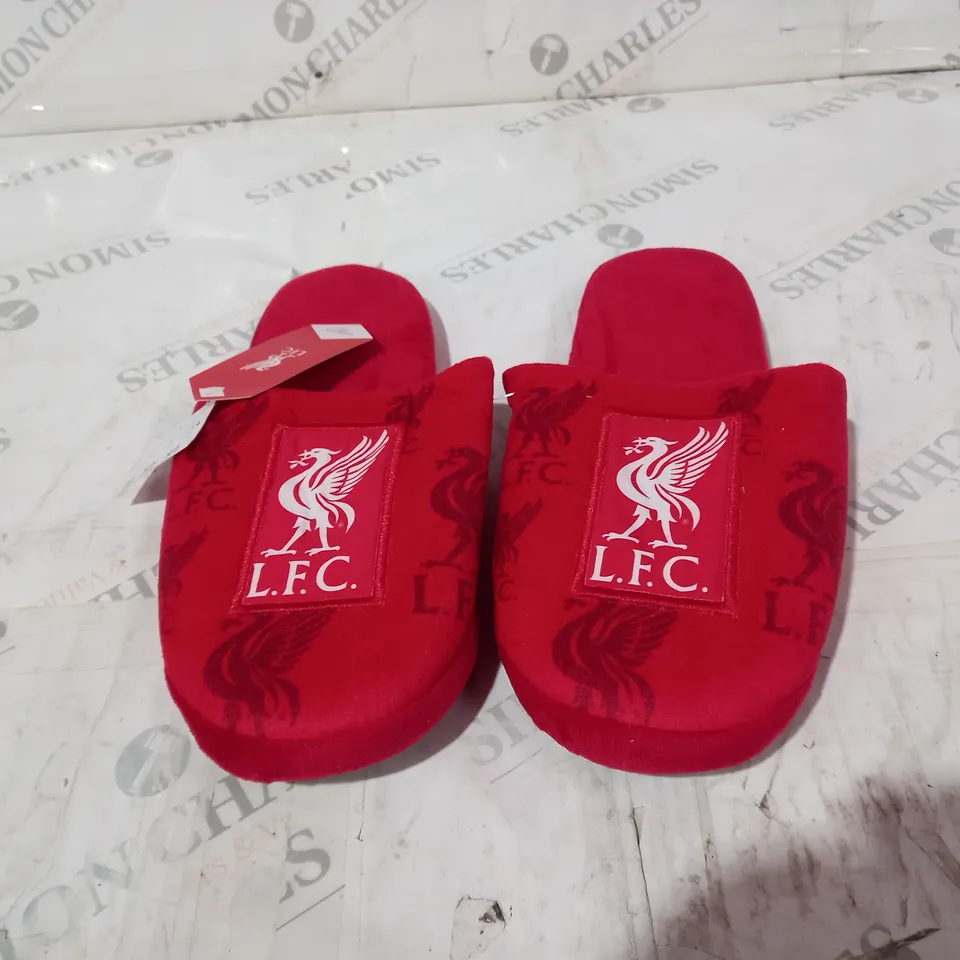 LIVERPOOL FC OFFICIAL RED SLIPPERS SIZE S