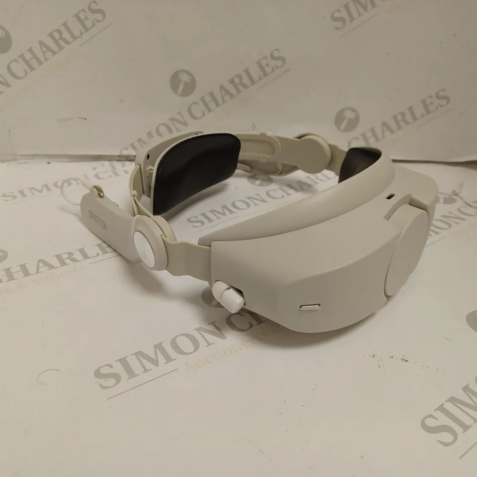 BOXED DESTEK QHTWO VR HEADSET.