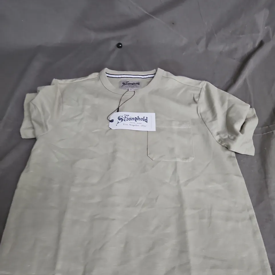 THE STRONGHOLD LIGHT CREAM T-SHIRT WITH POCKET – UK SIZE S