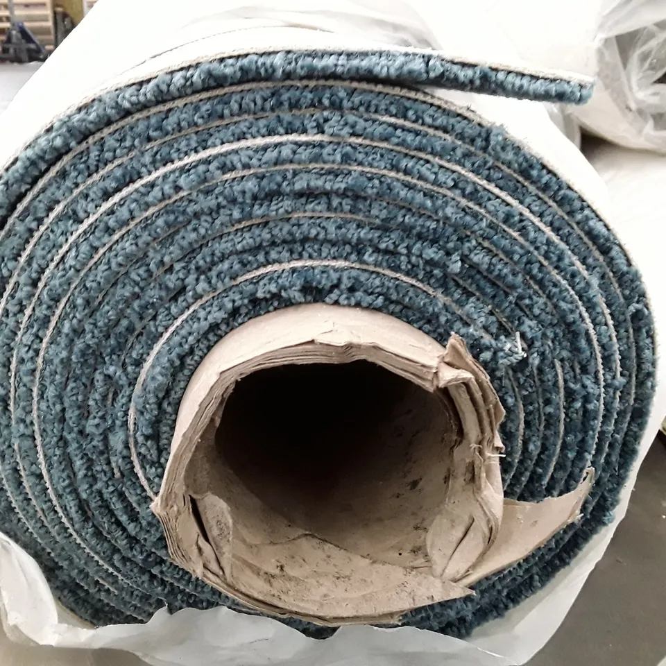 ROLL OF QUALITY AURA RHYTHM CARPET APPROXIMATELY 5.3×5M 