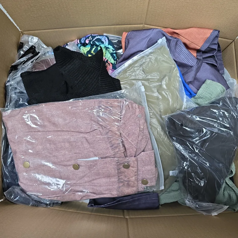 APPROXIMATELY 35 ASSORTED CLOTHING ITEMS IN VARIOUS SIZES, STYLES & COLOURS TO INCLUDE JACKETS, TOPS, SWEATERS,  ETC - COLLECTION ONLY
