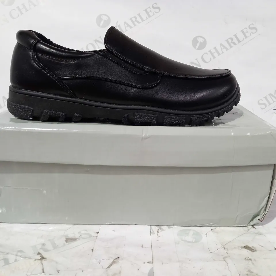 BOXED PAIR OF WILD TRIBE SLIP-ON SHOES IN BLACK UK SIZE 4