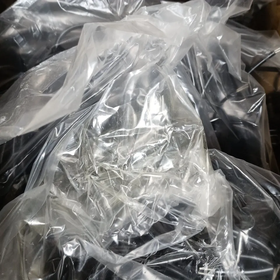 BOX OF APPROX 250 SANDAN 66 LEAD ASSY DC-047 (OUL2502)