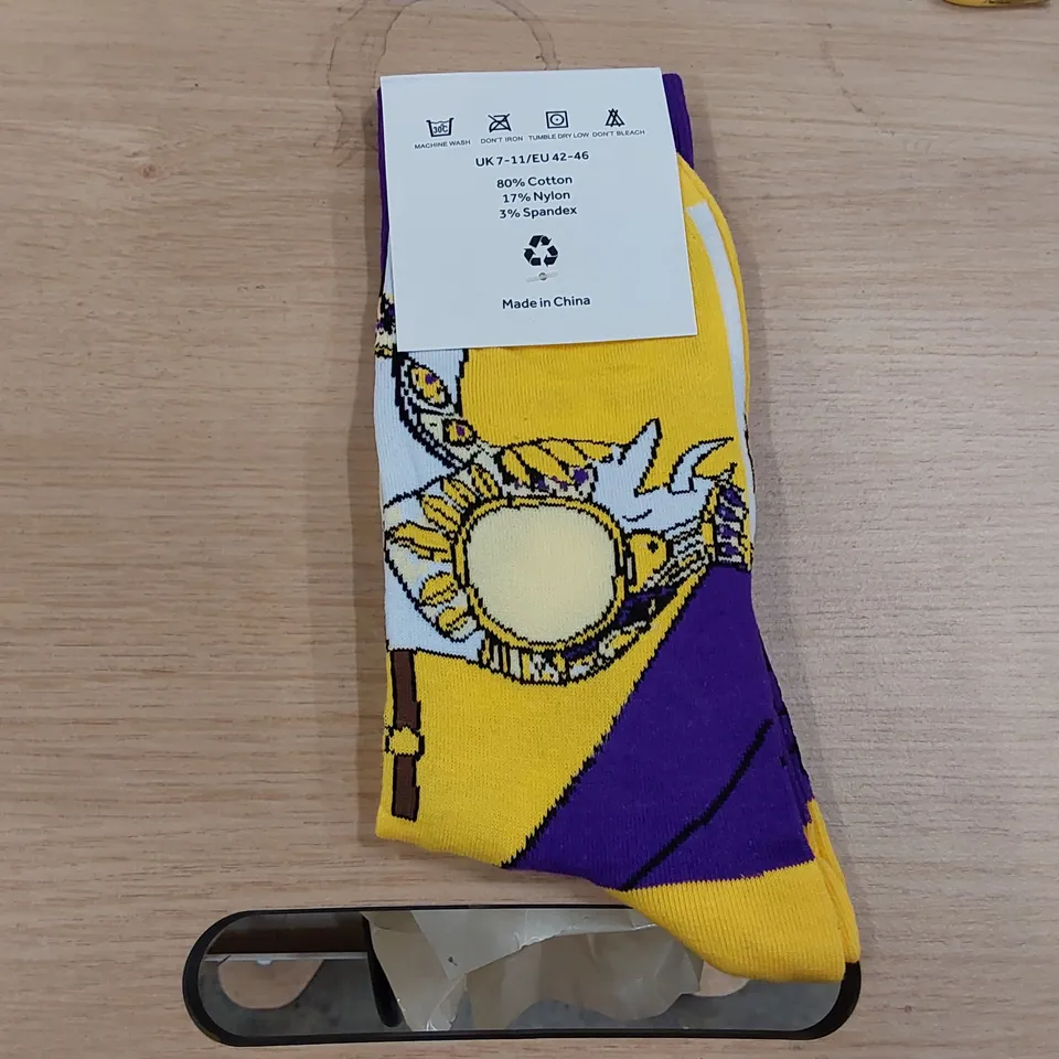 BOX OF BRAND NEW BIER CO 'BAU INDIA' SOCKS // APPROXIMATELY 360 PAIRS (1 BOX)