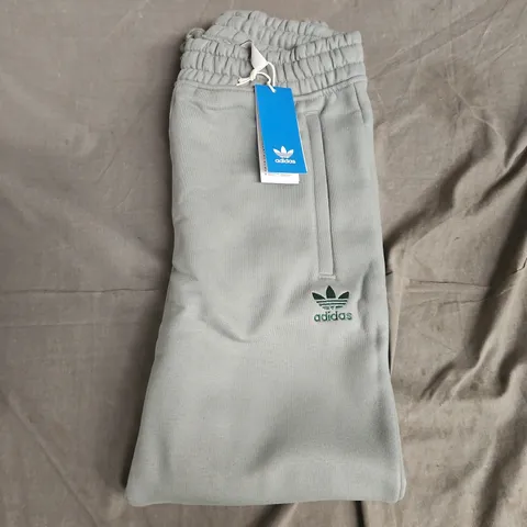 ADIDAS ORIGINALS GREEN SWEATPANTS WITH LOGO - SMALL