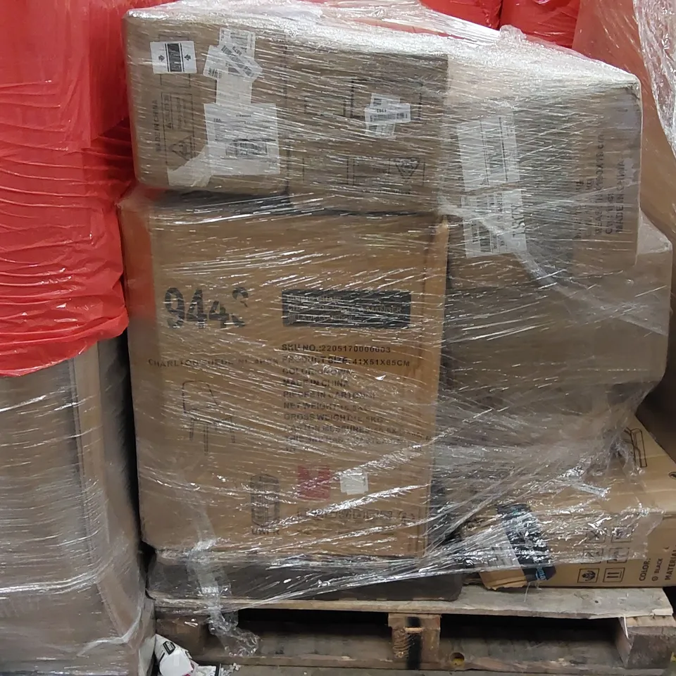 PALLET OF ASSORTED ITEMS INCLUDING: FURNITURE AND TOOLS 