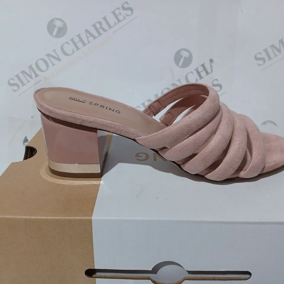 BOXED ALDO ETOCLYA SANDAL - SIZE 5