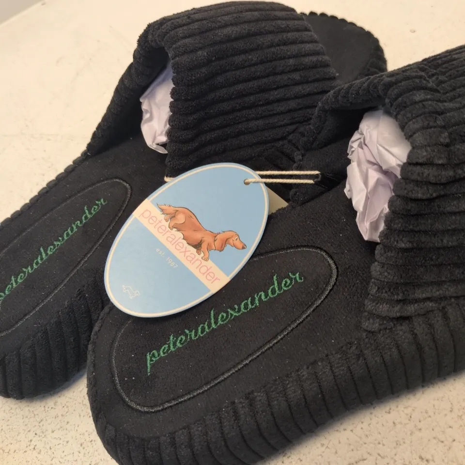PETER ALEXANDER BLACK CORDUROY SLIPPERS – AU SIZE L