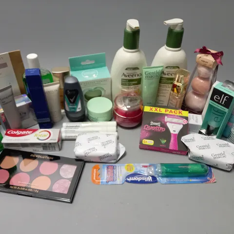 APPROXIMATELY 20 ASSORTED COSMETICS ITEMS TO INCLUDE AVEENO DAILY MOISTURISING LOTION (500ml), SHISEIDO ESSENTIAL ENERGY HYDRATING CREAM (50ml), LOREAL AGE PERFECT 155 NATURAL ROSE (30ml), ETC