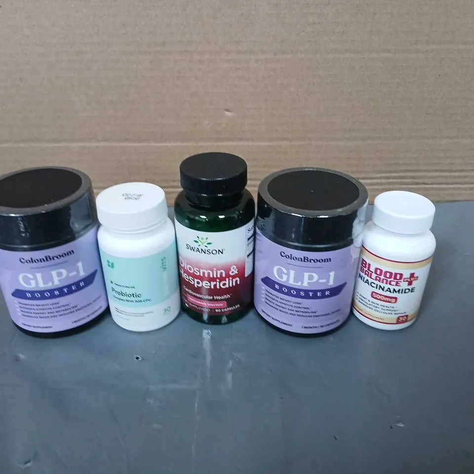 APPROXIMATELY 30 ASSORTED DIETARY SUPPLEMENTS AND VITAMINS – MIXED BOTTLES