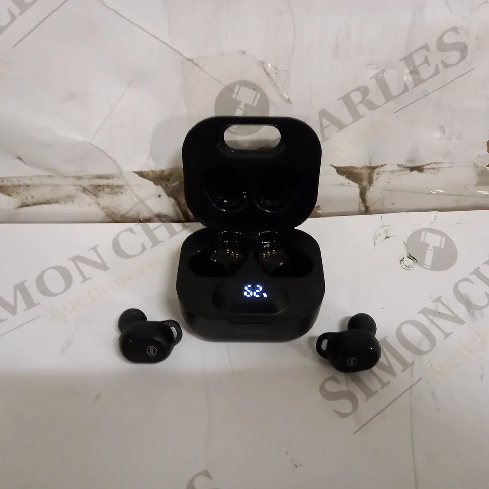 MIXX STREAMBUDS DOTS IN BLACK