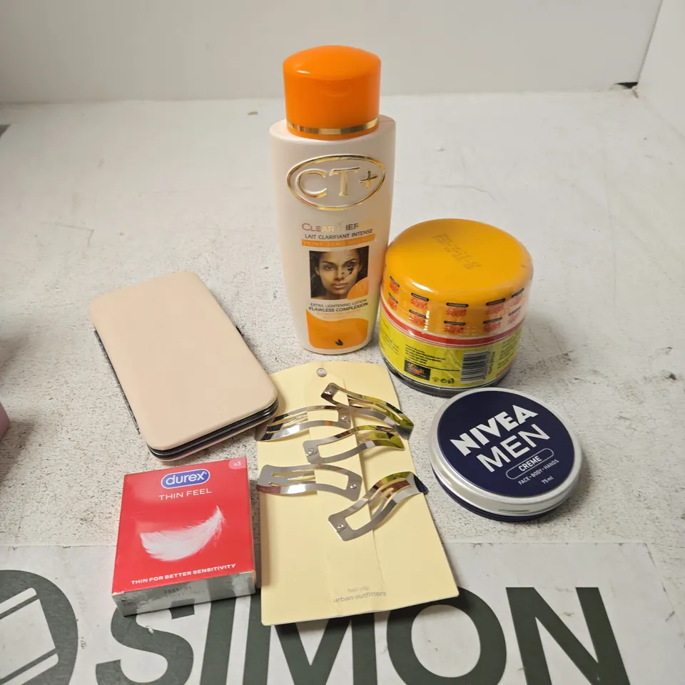 APPROXIMATELY 15 ASSORTED HEALTH & BEAUTY PRODUCTS TO INCLUDE NIVEA MEN, CONDOMS, HAIR CLIPS ETC