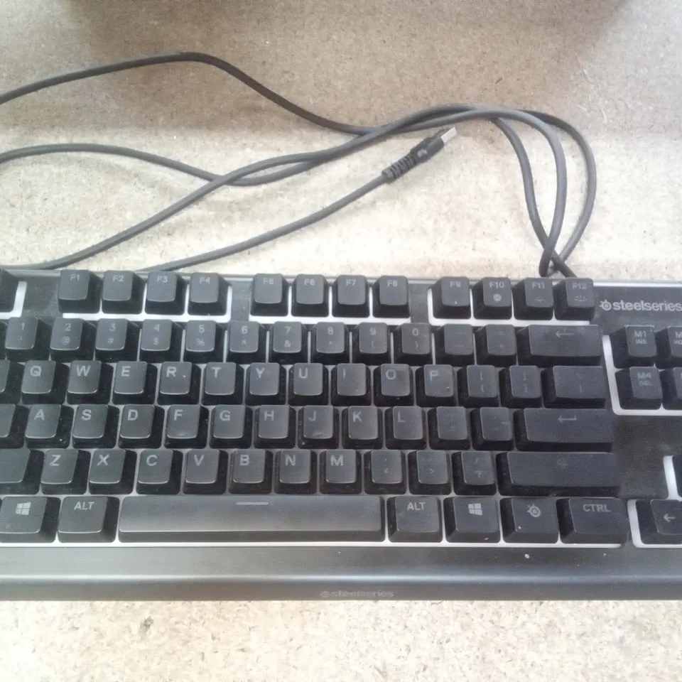BOXED STEELSERIS APEX 3 TKL KEYBOARD 