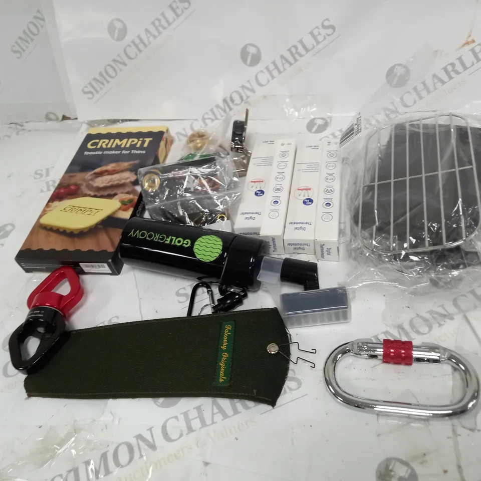  BOX OF ASSORTED HOUSEHOLD ITEMS TOO INCLUDE TOOLS AND KITCHEN APPLIANCES 
