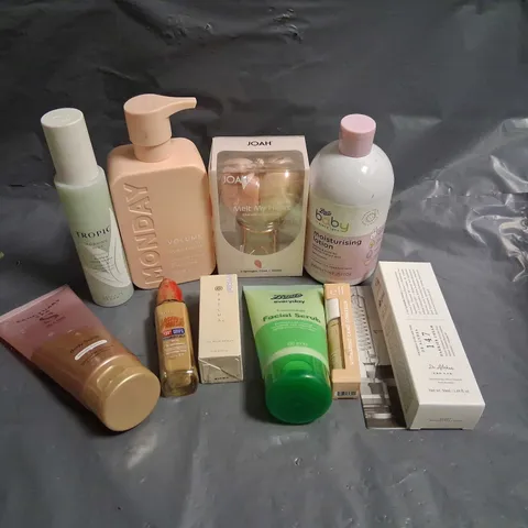 APPROXIMATELY 20 ASSORTED HEALTH AND BEAUTY PRODUCTS TO INCLUDE; JOAH, PAULA'S CHOICE, SANCTUARY AND RIMMEL