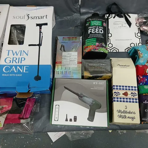 LOT OF APPROXIMATELY 20 ASSORTED ITEMS TO INCLUDE ONE TRUTH ANTI-AGING ATOMISER, FRUIT & VEG FEED AND TWIN GRIP CANE