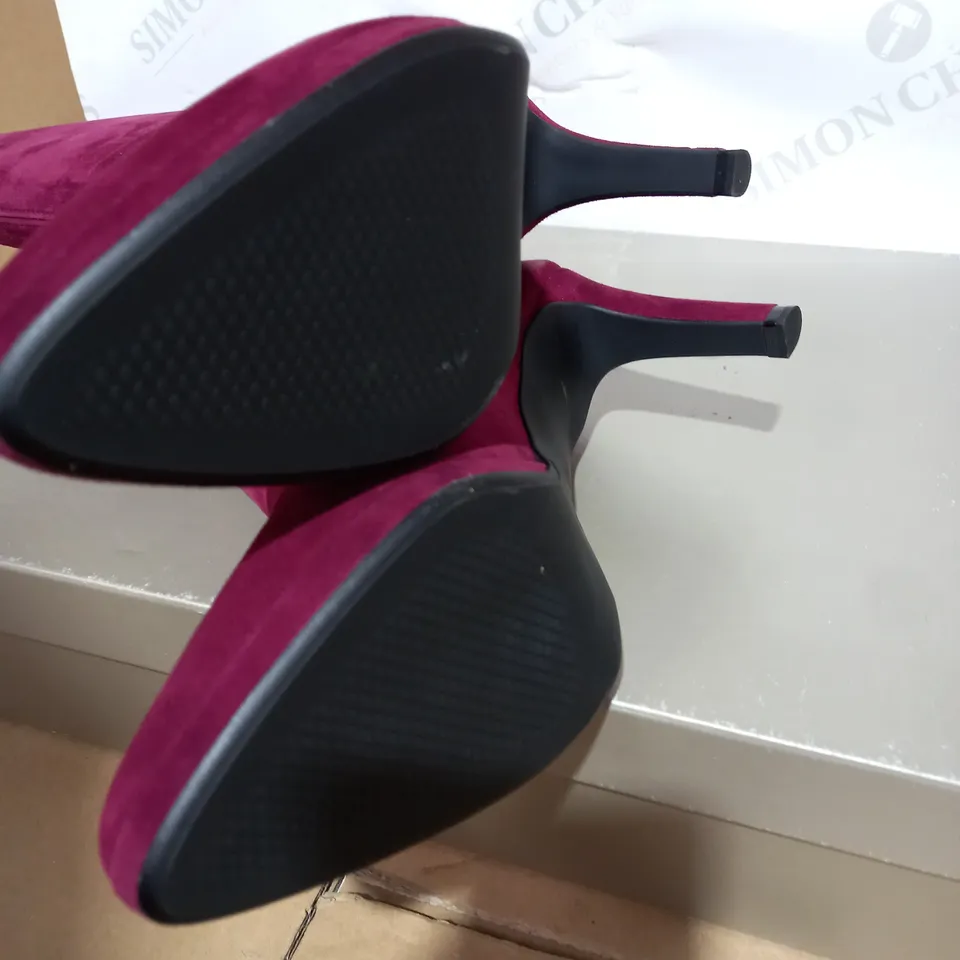 PETER KAISER SUEDE HEELED KNEE HIGH BOOTS, BURGUNDY - SIZE 6