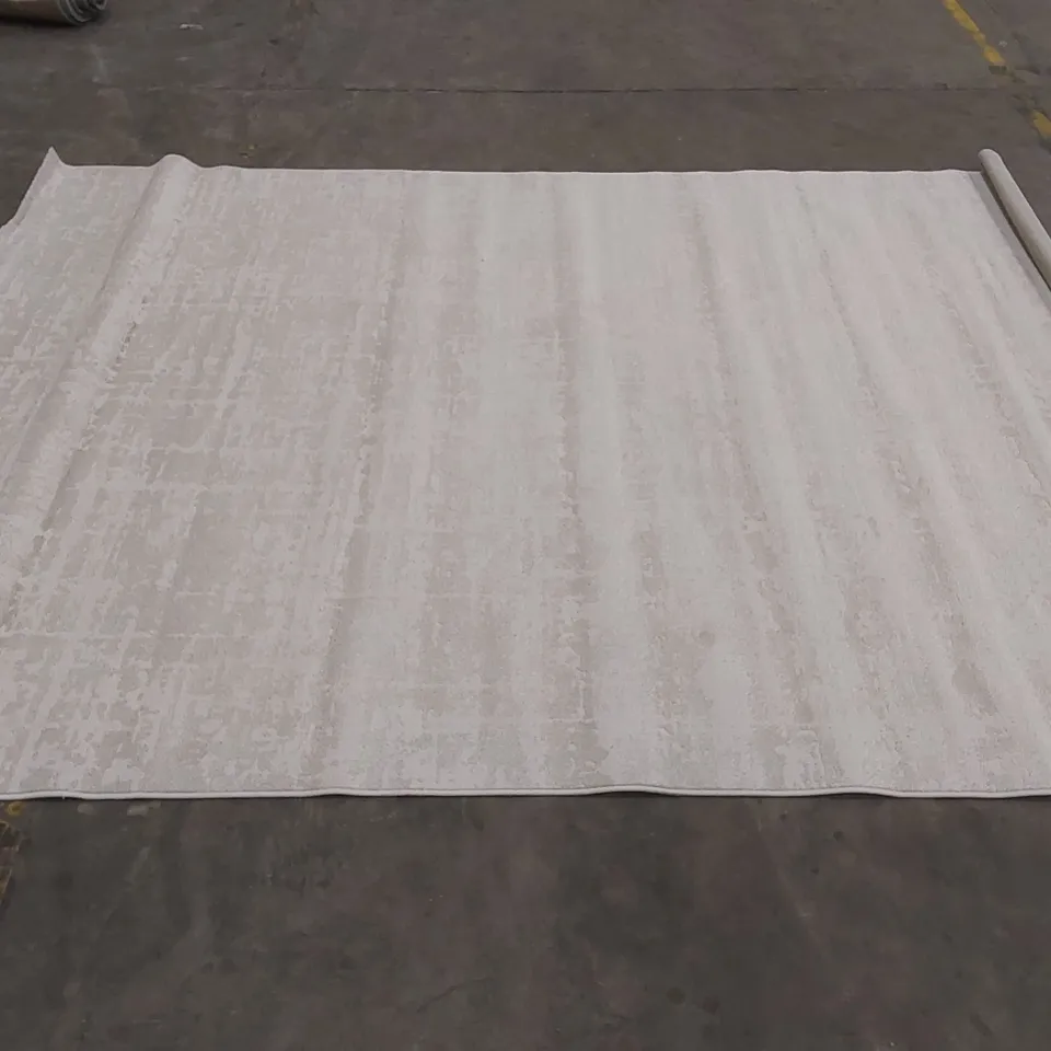 DESIGNER MODERN MINIMALIST AREA RUG // SIZE: 240 X 340cm
