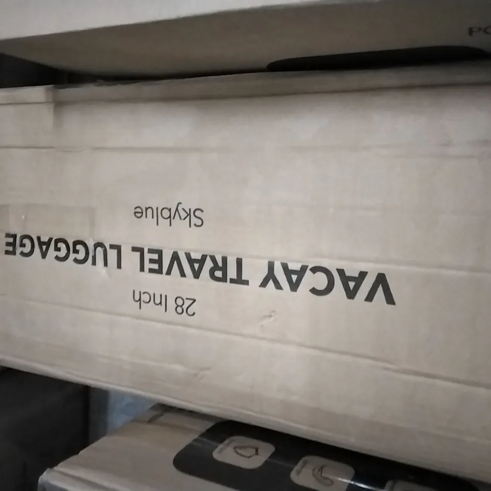 BOXED 28 INCH VACAY TRAVEL LUGGAGE SKY BLUE 