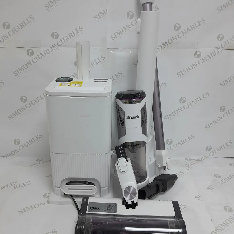 SHARK DETECT PRO 1.3L AUTO EMPTY VACUUM CLEANER IW3510UK