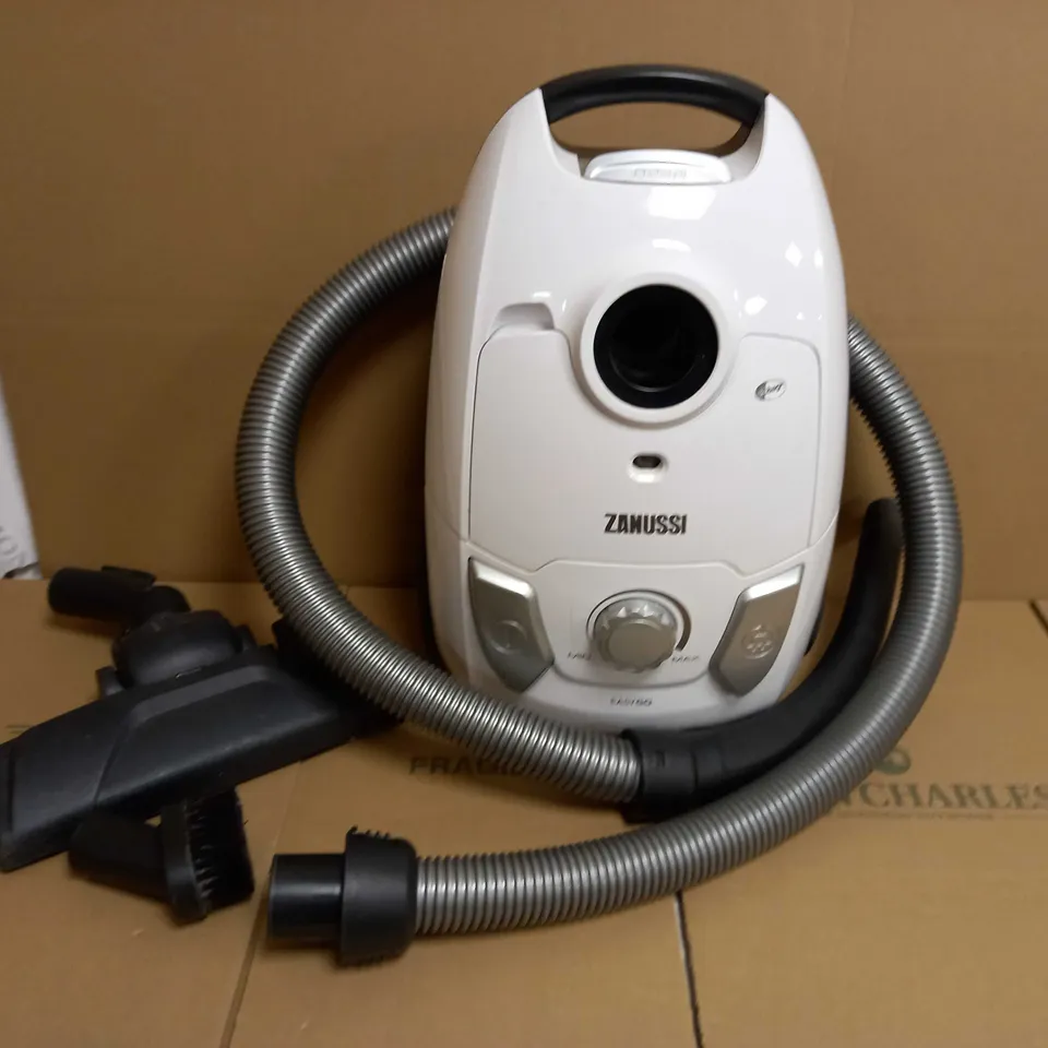 ZANUSSI ZAN4100IW EASY GO BAGGED CYLINDER VACUUM CLEANER
