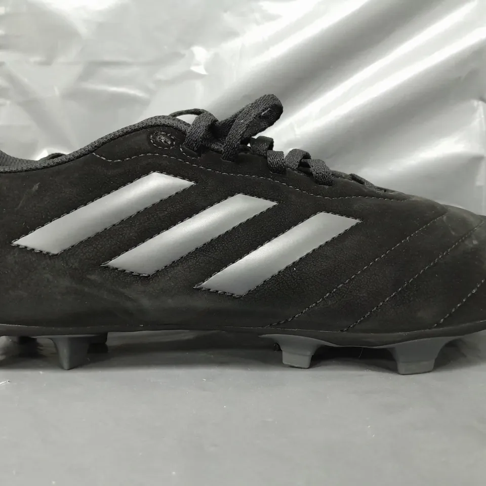 PAIR OF ADIDAS GHOLETTO VIII FOOTBALL BOOTS IN BLACK UK SIZE 8