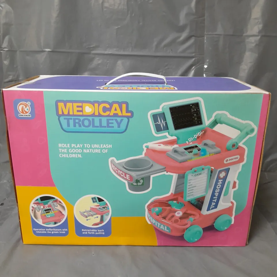 MEDICAL TROLLEY PLAY SET