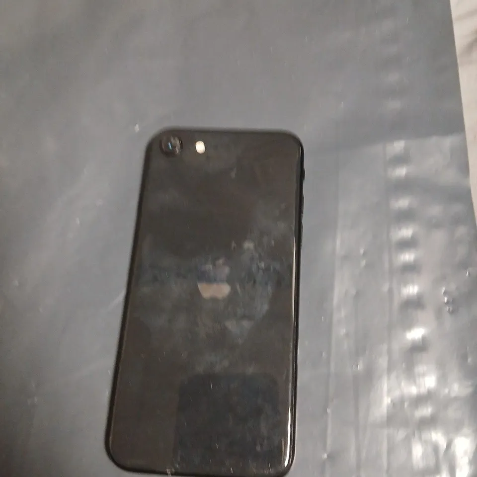 APPLE IPHONE SE – BLACK, BOXED 